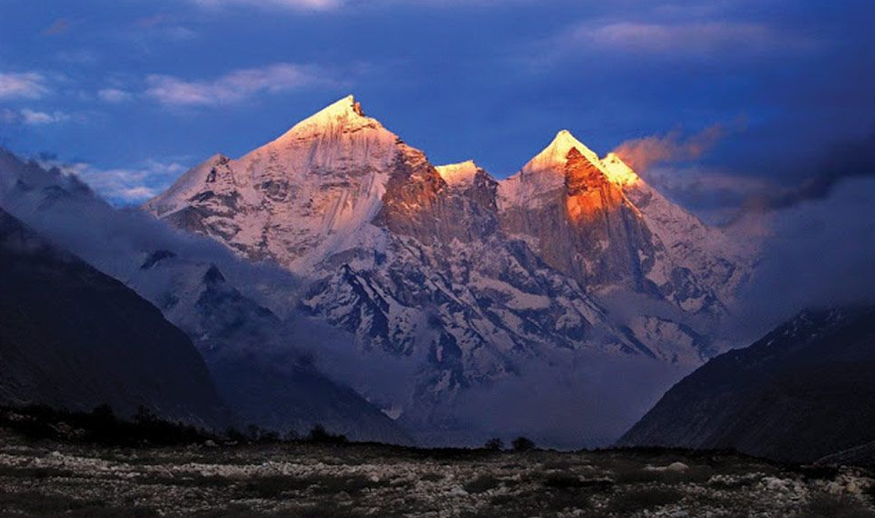 Bhagirathi peaks at sunset 1